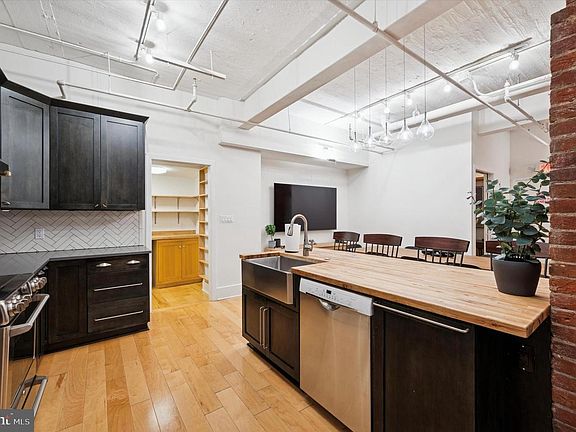5th image of 102 Church St #101-110