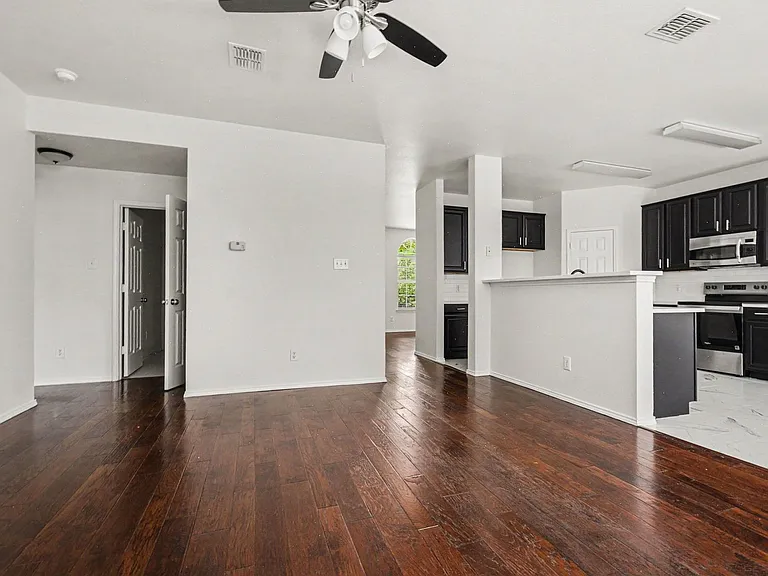 1578 Mahogany Dr — Photo 7