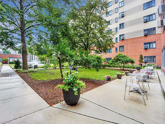 3rd image of 5048 N Marine Dr #E6