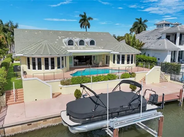 2147 Snook DR, NAPLES, FL 34102