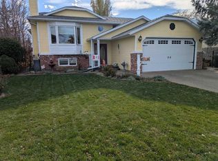 1009 N 22nd Ave, Coaldale, AB T1M 1B6