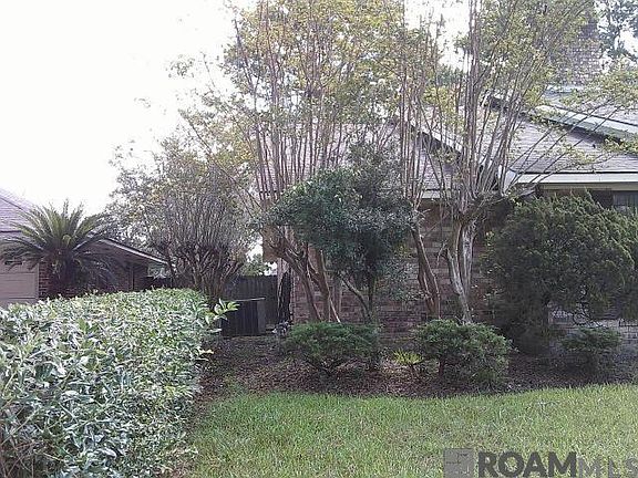 2nd image of 13936 Cayuga Dr