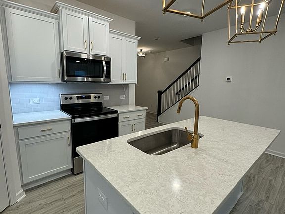3rd image of 709 Bellmouth Rd #1
