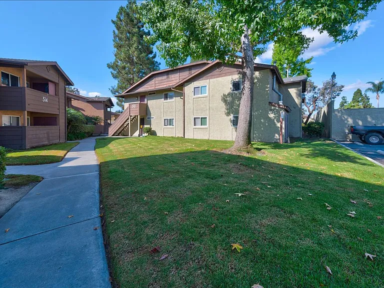 510 Calle Montecito #60 — Photo 24
