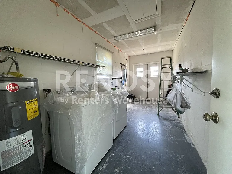 110 Gloucester Blvd #110 — Photo 8