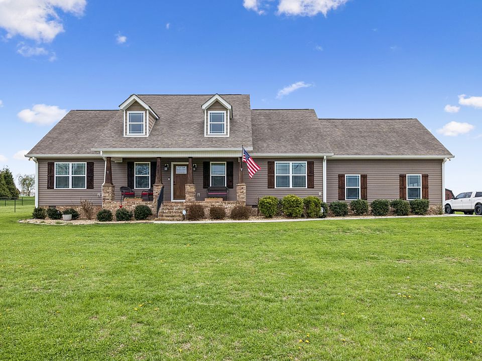 1st image of 407 Richland Farms Dr