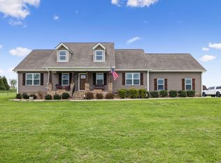 407 Richland Farms Dr, Manchester, TN 37355