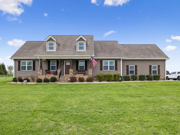 407 Richland Farms Dr, Manchester, TN 37355