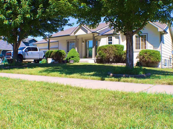 104 S Warren Ave, Rose Hill, KS 67133