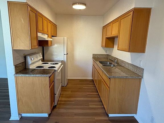 4th image of 1050 Leland St APT 10