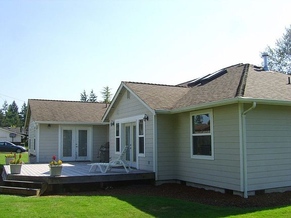 2nd image of 807 126th Street Ct E