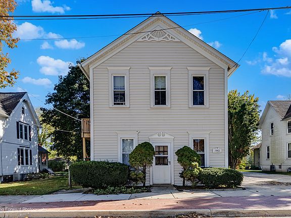 2nd image of 327 Jefferson St
