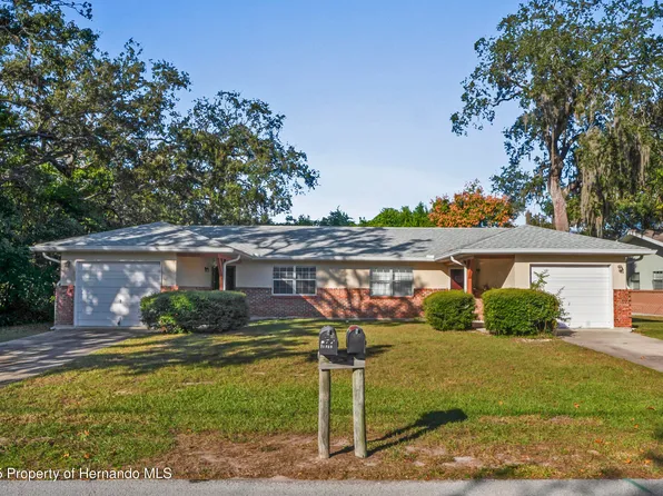 1329 Markham Ave, Spring Hill, FL 34606