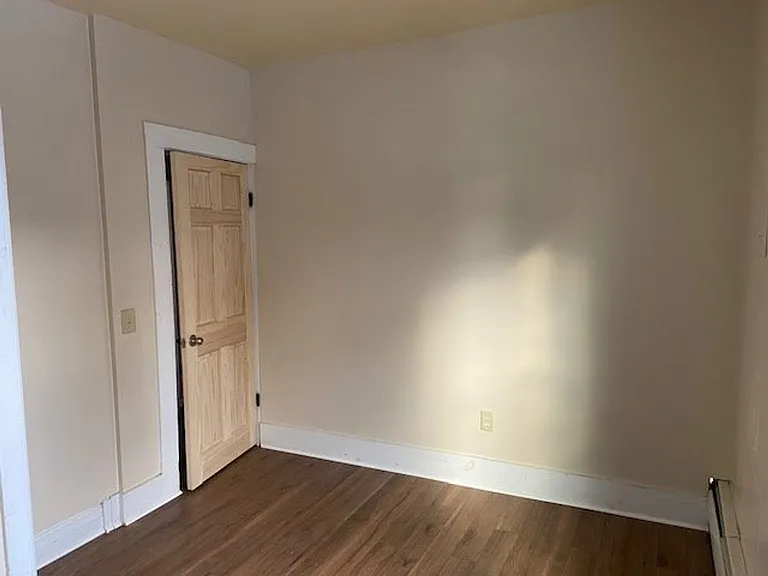56 Lincoln Ave — Photo 9