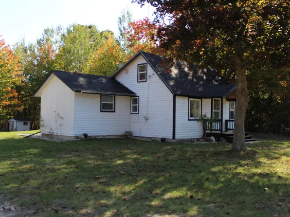 3968 N Jebavy Dr, Ludington, MI 49431