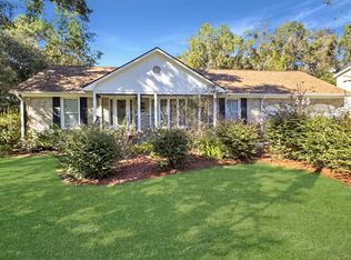 203 Glebe Rd, Summerville, SC 29485