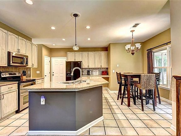2nd image of 1505 Watercove Ln