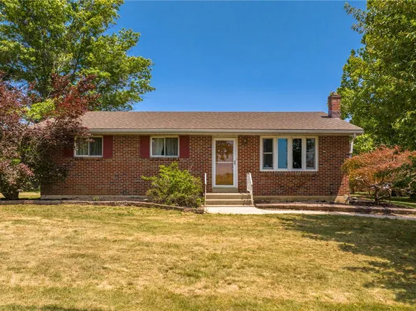 10144 Dietrich Rd, Breinigsville, PA 18031