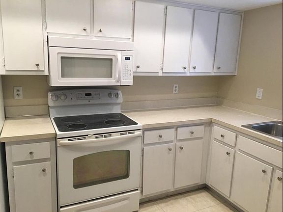 2nd image of 1454 41st Ave