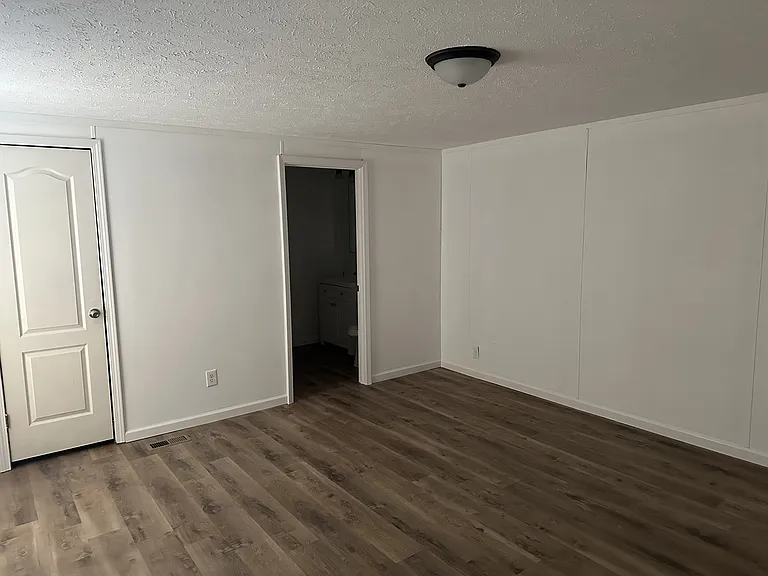 2103 E State Road 10 #106 — Photo 6