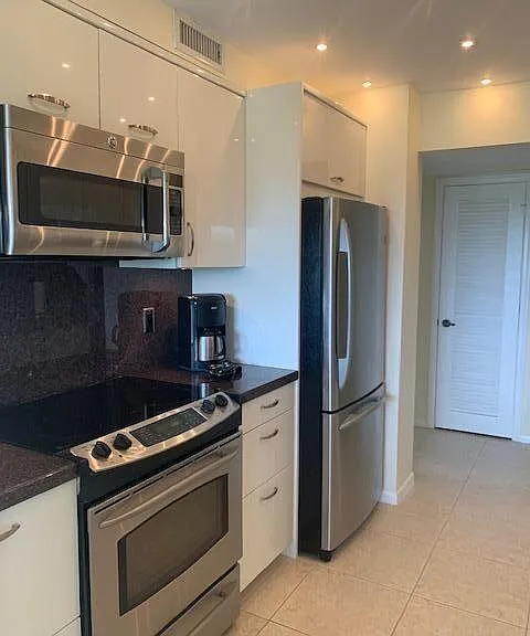 950 Ponce De Leon Rd #5010 — Photo 13