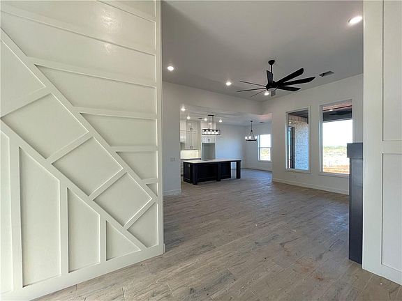 3rd image of 15321 Caspian Ln