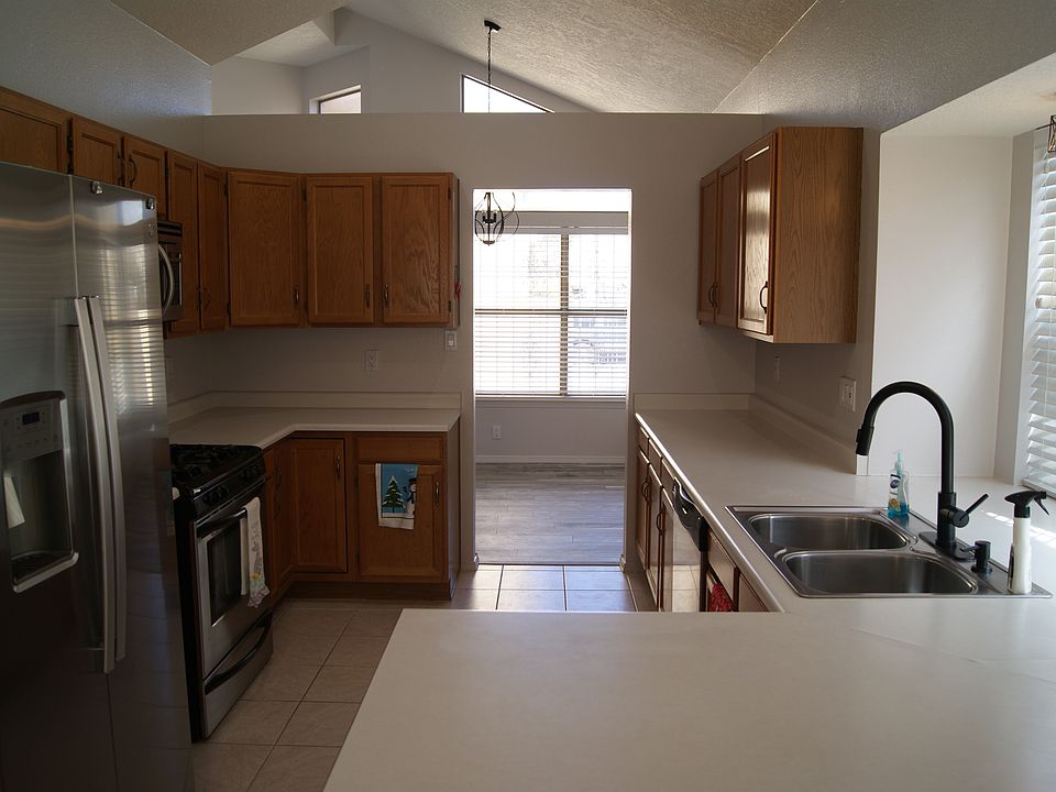 2nd image of 10728 Academy Ridge Rd NE