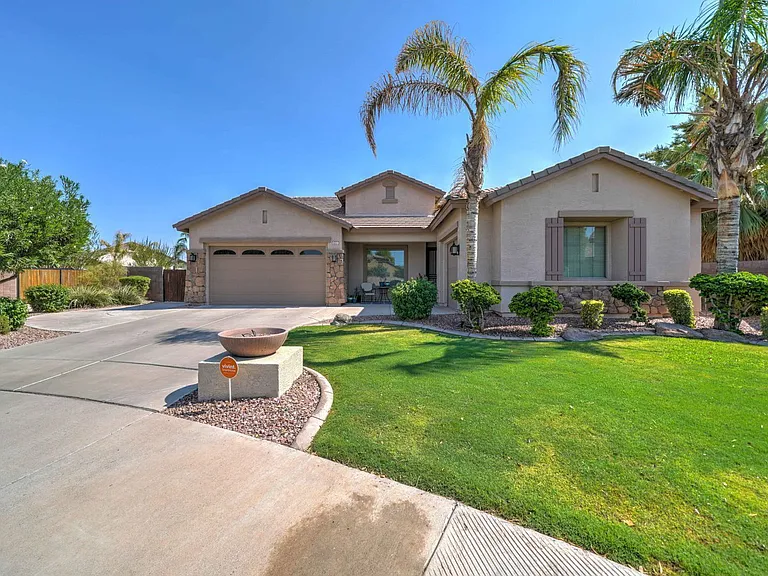 4221 S Danyell Dr — Photo 2