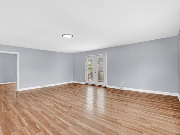 106 Pulaski Rd APT 2