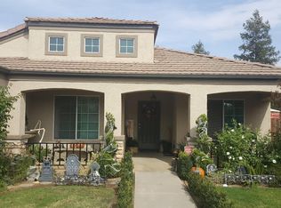 2448 E Jordan Ave, Fresno, CA 93720