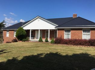 20561 Gov G C Peery Hwy, Tazewell, VA 24651