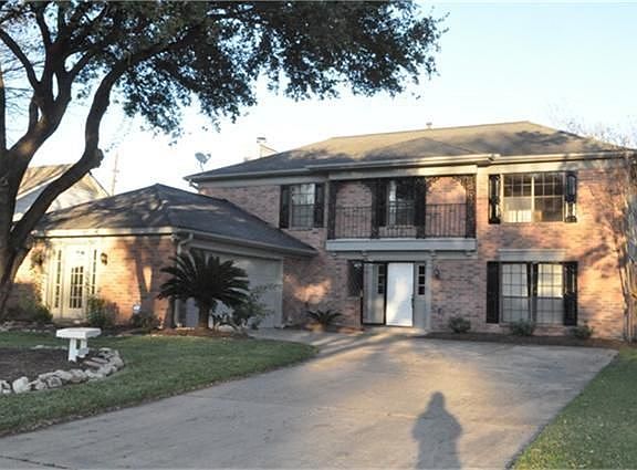 2nd image of 9207 Woodleigh Dr