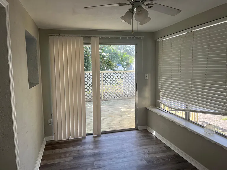 2476 Coronado Way — Photo 24