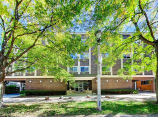 222 N Grove Ave APT 1G, Oak Park, IL 60302