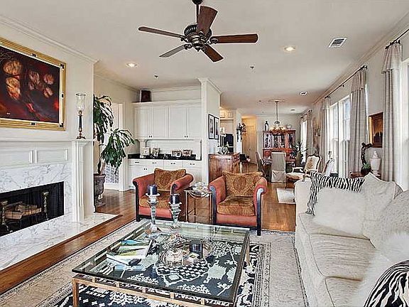 4th image of 2075 Lakeshore Dr APT A-4