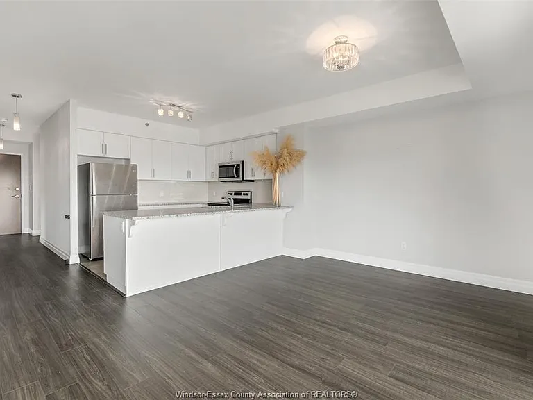 6 Park St #501 — Photo 10