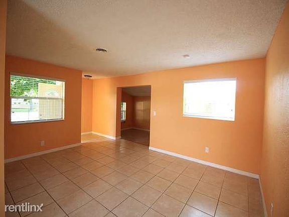 e4558be2-9053-46af-a984-24fe1f4f4473-w_1500-h_1000