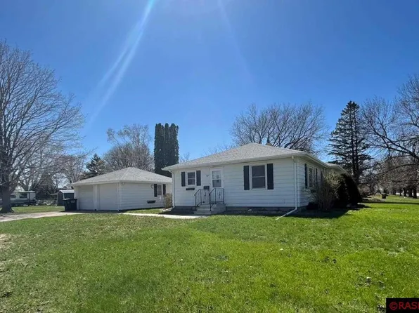 331 Pleasant St E, Amboy, MN 56010