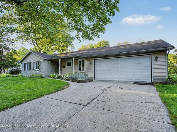 3801 Inverary Dr, Lansing, MI 48911