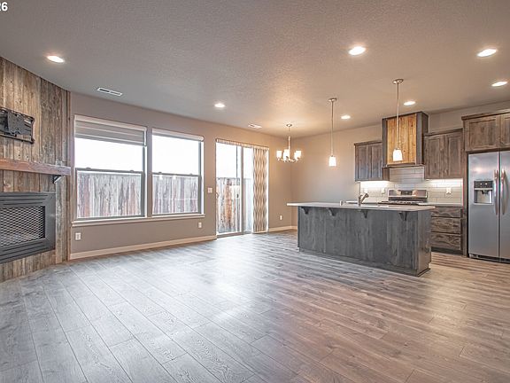 4th image of 11416 NE 122nd Pl