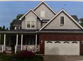 3744 Estates Dr, Fort Gratiot, MI