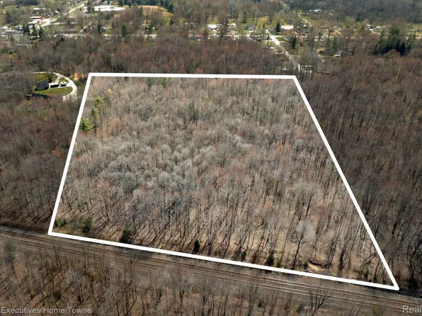 0 Carmen Dr, Smiths Creek, MI 48074