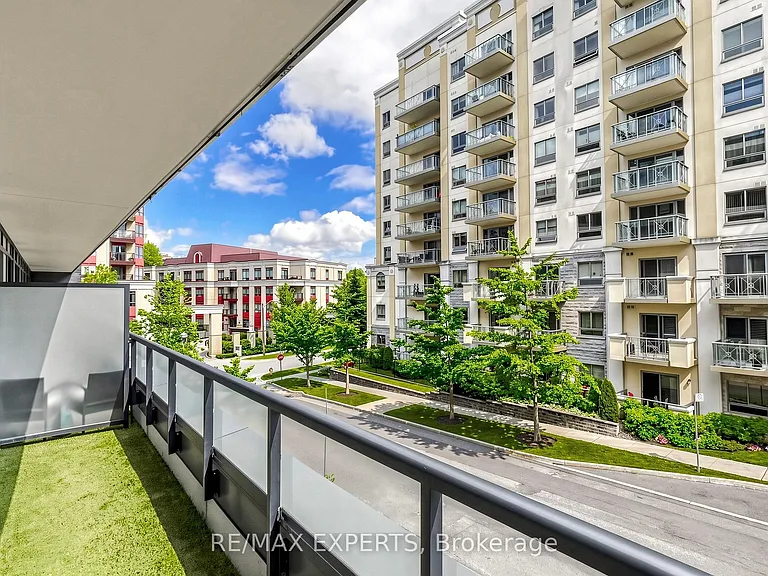 18 Rean Dr #223 — Photo 41