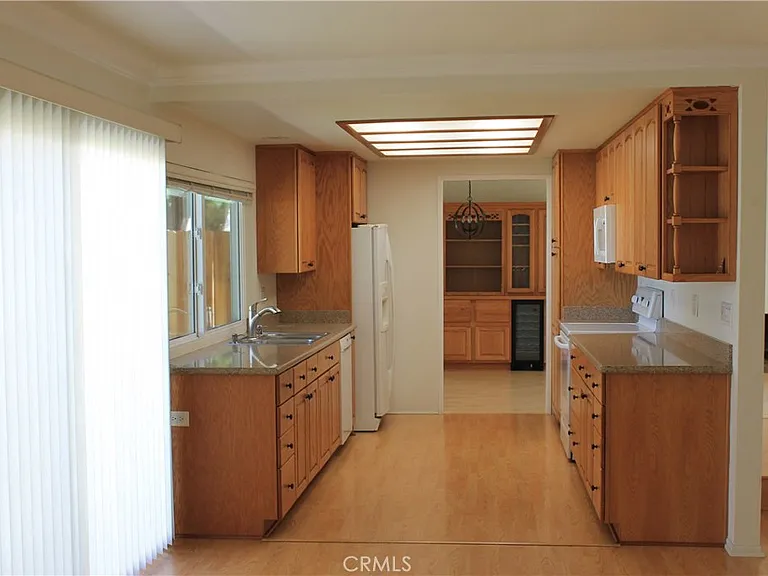 3881 Hendrix St — Photo 23