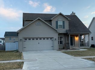 2945 Three Eagles St, Normal, IL 61761