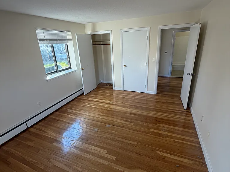 Dustin St — Photo 6