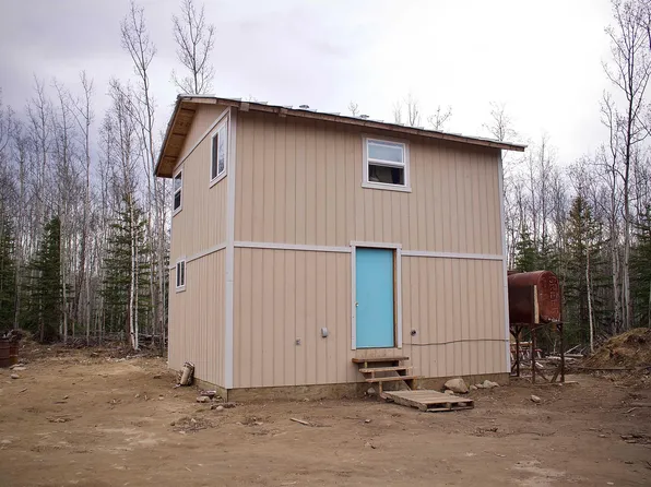 3180 Cathy Ln, Delta Junction, AK 99737