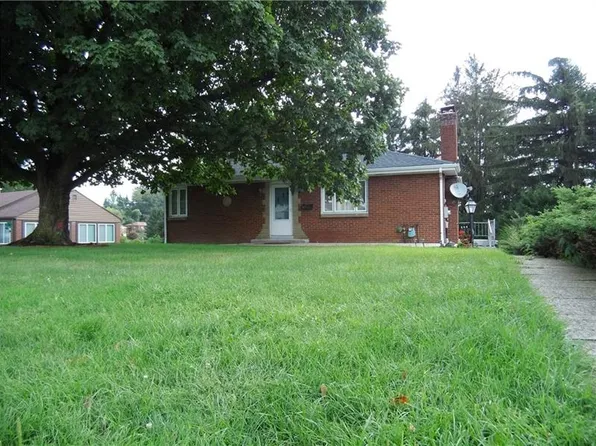 999 Crest Ln, Carnegie, PA 15106