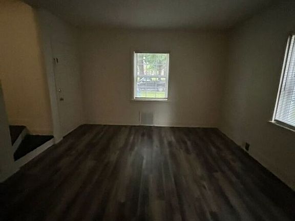 2nd image of 319 Lafayette Pkwy #A