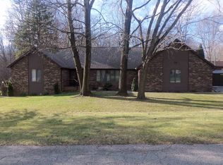 1792 S Riverview Rd, Peru, IN 46970